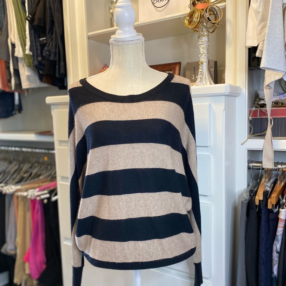 BCBG MAXAZRIA Camille Dolman Sleeved Black and Tan sweater.  Size M